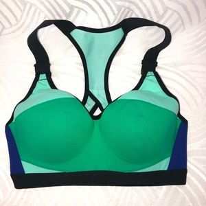 Victoria’s Secret Sports Bra 32C